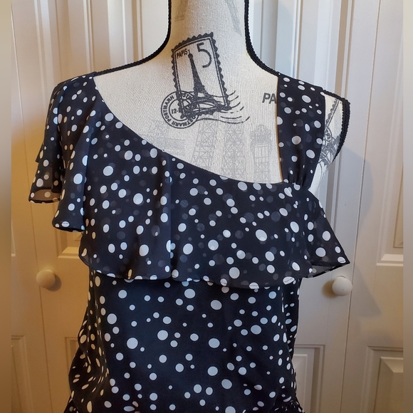 Guess Asymmetrical Polkadot Dress| Size 6 - Picture 3 of 6